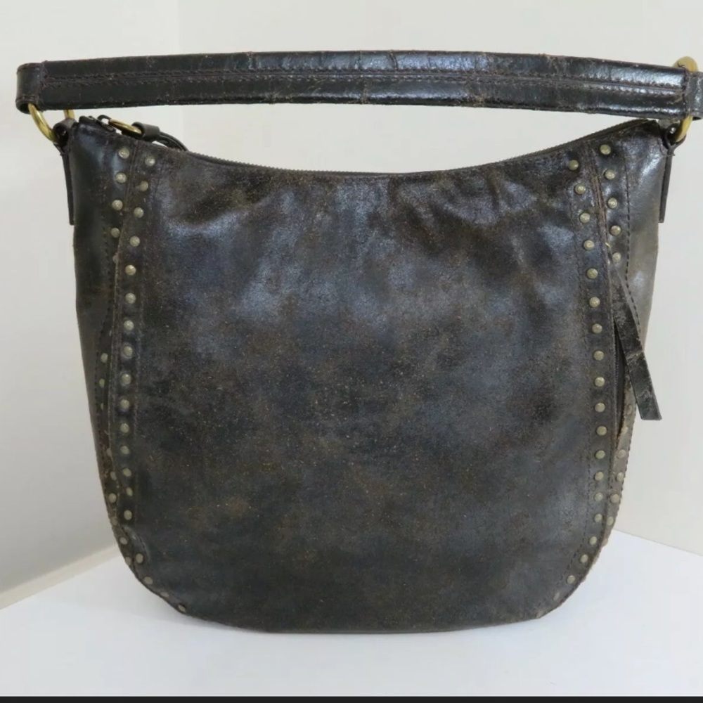 FRYE CHOCOLATE DISTRESSED LEATHER STUD VICTORIA